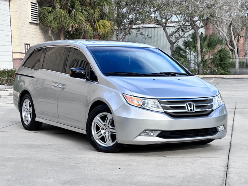 Honda Odyssey 2011 price $8,888
