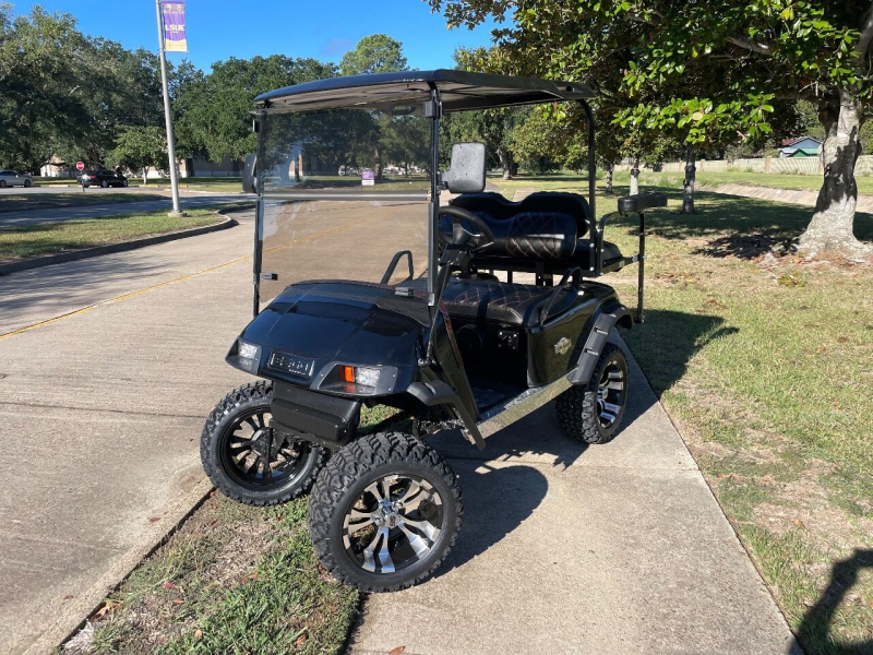 E-Z-GO Street Legal Golf Cart 2000 price $5,650