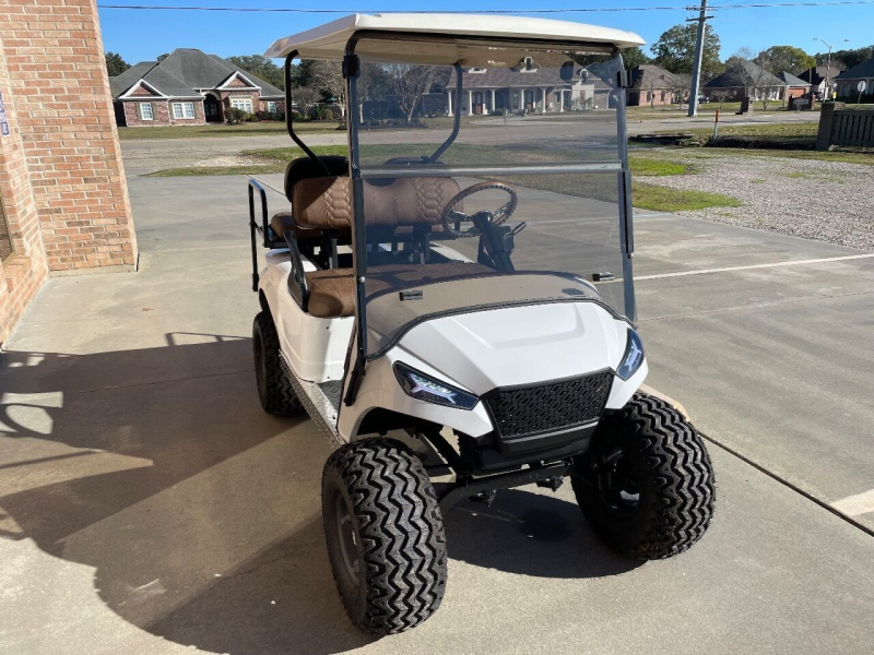 E-Z-GO Golf Cart 2000 price $6,450