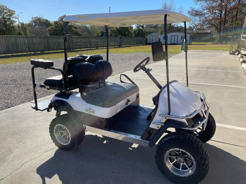 E-Z-GO King Ranch Edition Golf Cart 2000 price $5,750