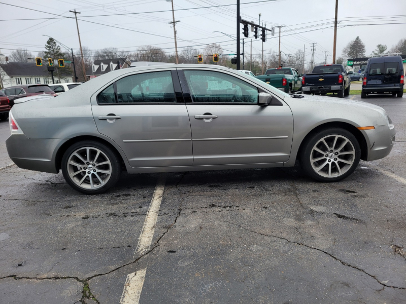 Ford Fusion 2009 price $4,995