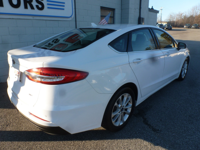 Ford Fusion 2019 price $15,750