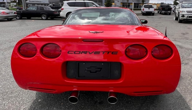 Chevrolet Corvette 2004 price $37,995