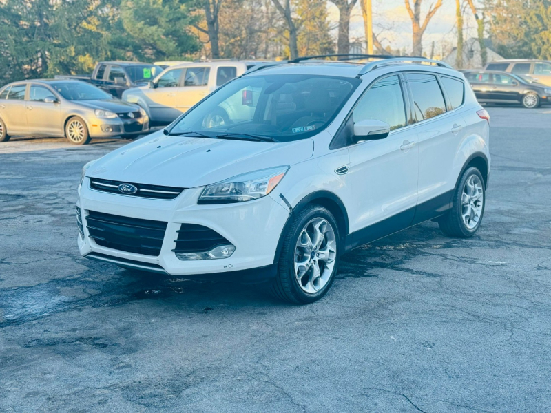 Ford Escape 2014 price $8,990