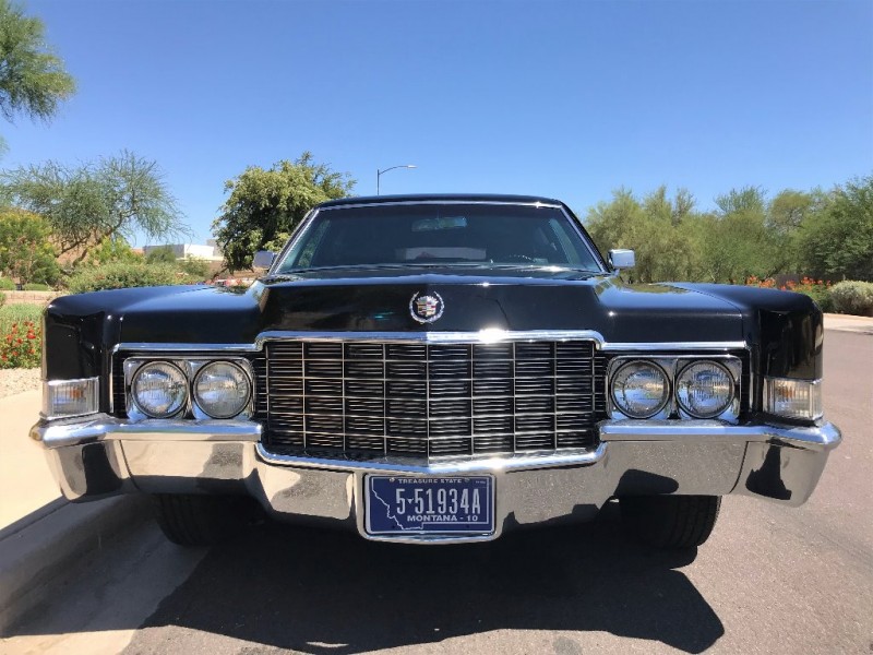 Cadillac Series 75 Sedan (Limousine) 1969 price $22,900