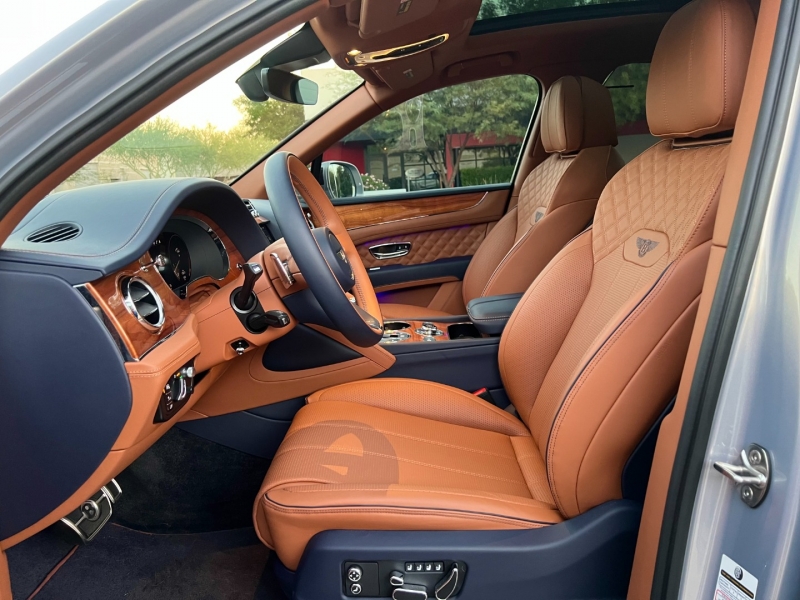 Bentley Bentayga 2022 price $248,500