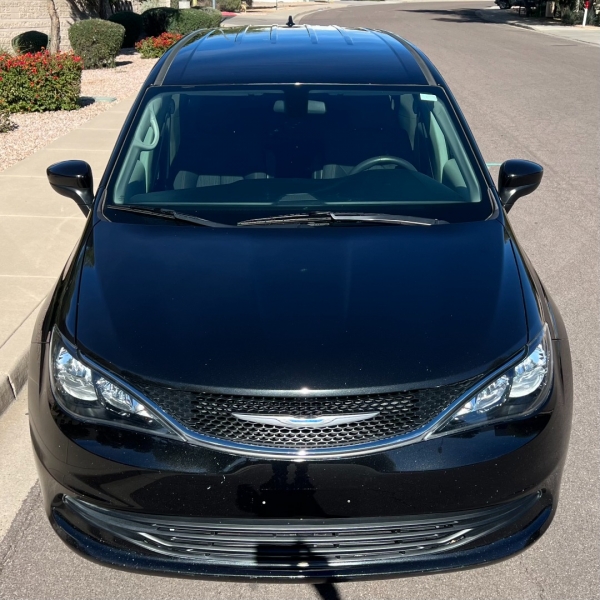 Chrysler Pacifica 2018 price $18,500