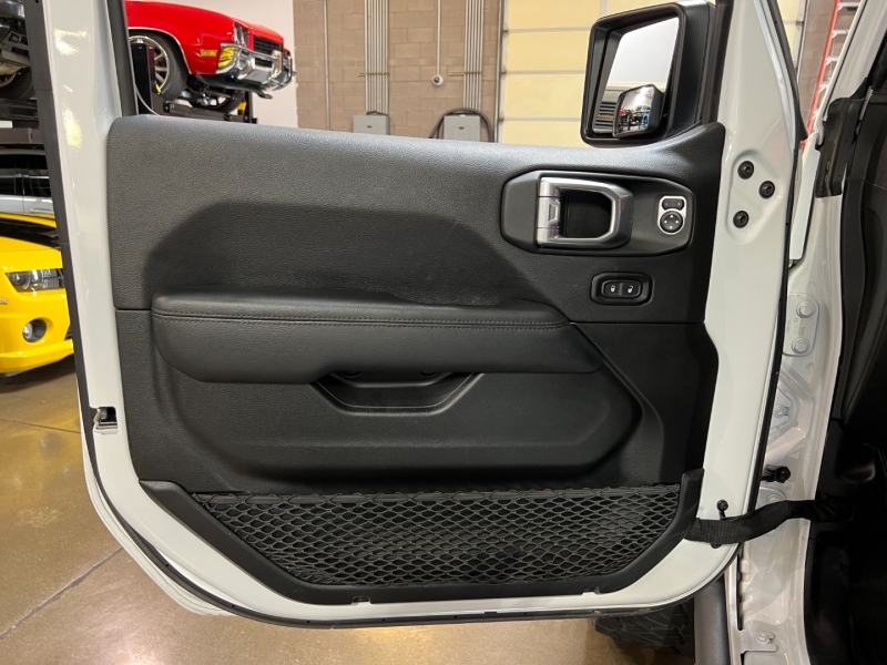 Jeep Wrangler 2021 price $43,900