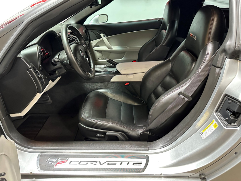 Chevrolet Corvette 2013 price $30,777