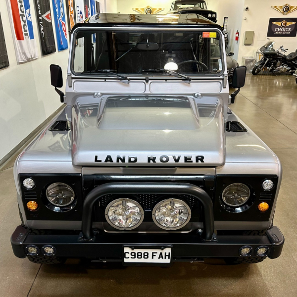 Land Rover Defender 1986 price $137,777