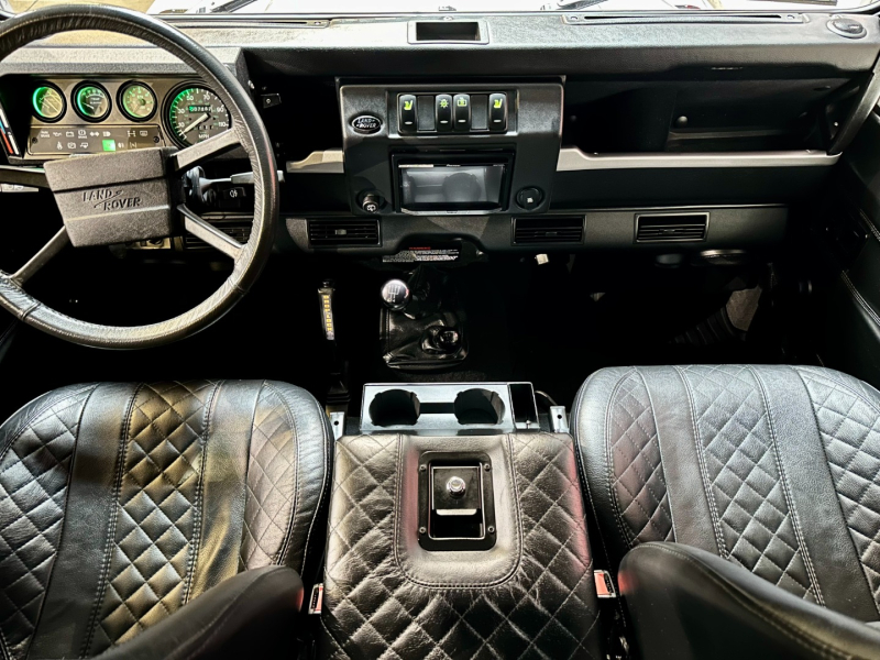 Land Rover Defender 1986 price $137,777
