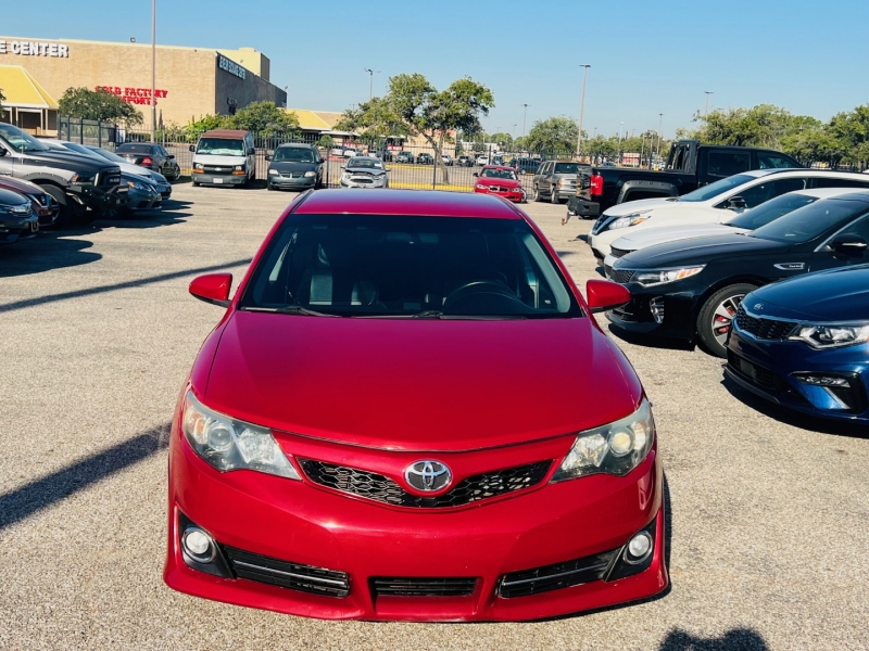 Toyota Camry 2014 price $11,450