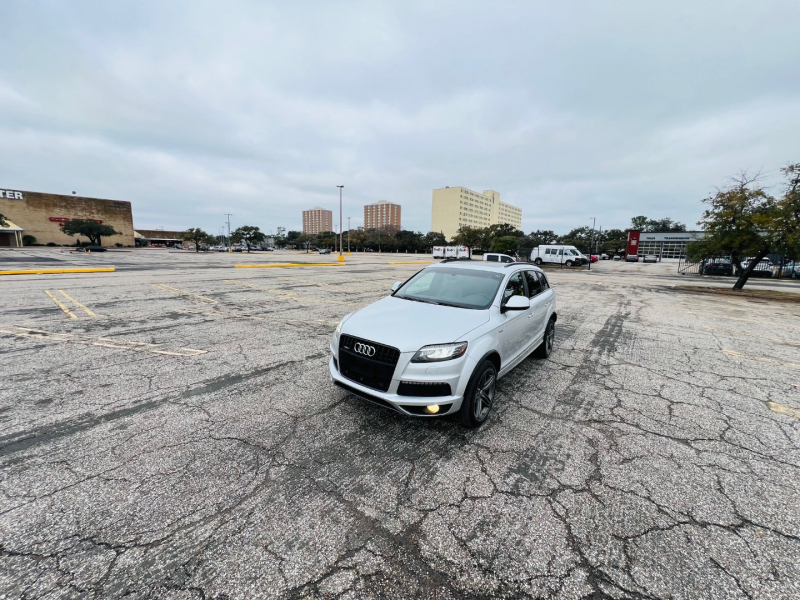 Audi Q7 2015 price $14,990