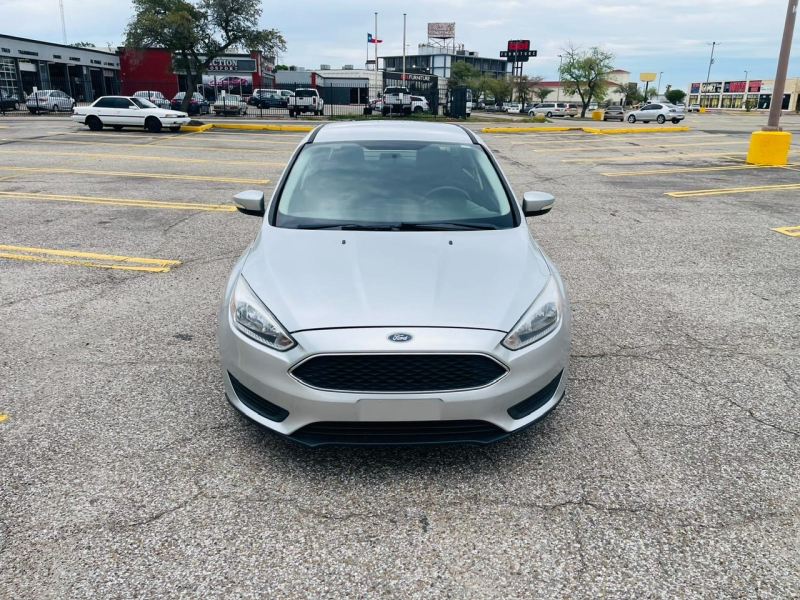 Ford Focus 2016 price $8,900