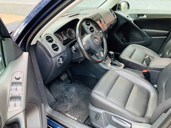 Volkswagen Tiguan 2012 price $8,900