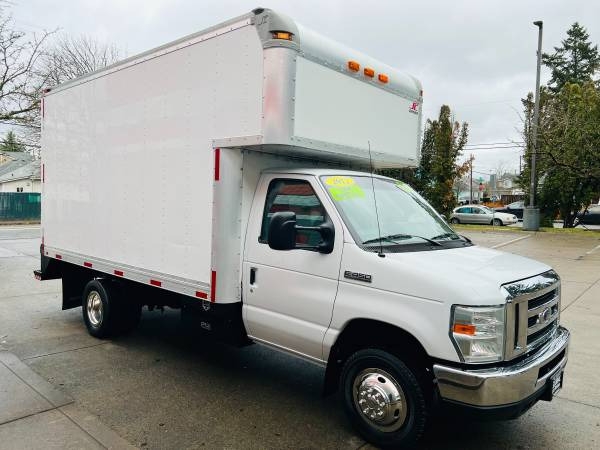 Ford Econoline Commercial Cutaway 2012 price $28,900
