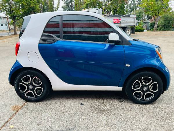 Smart fortwo 2016 price $8,500