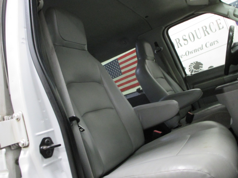 Ford Econoline Cargo Van 2013 price $13,950