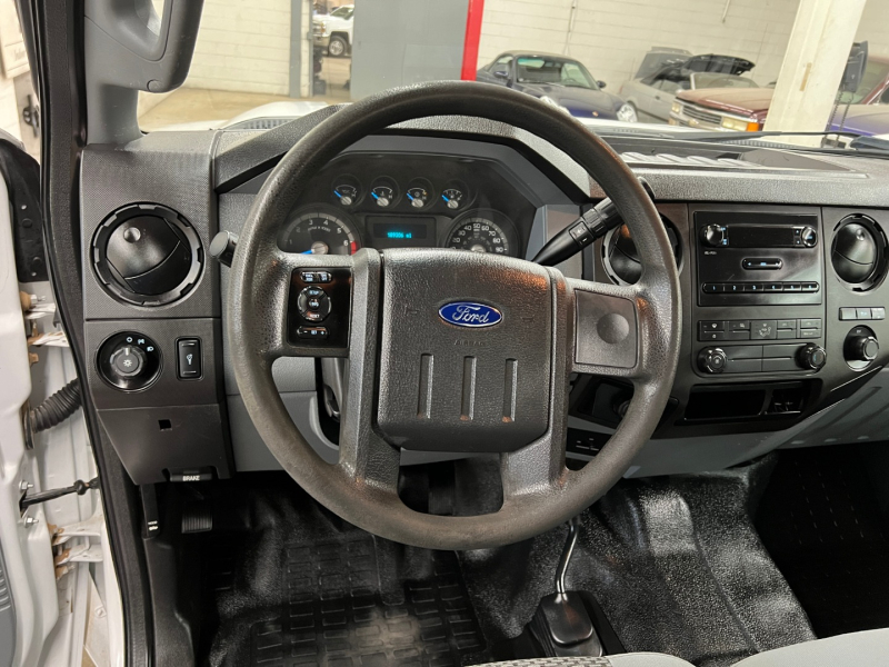 Ford Super Duty F-250 XL 4WD 2015 price $13,950