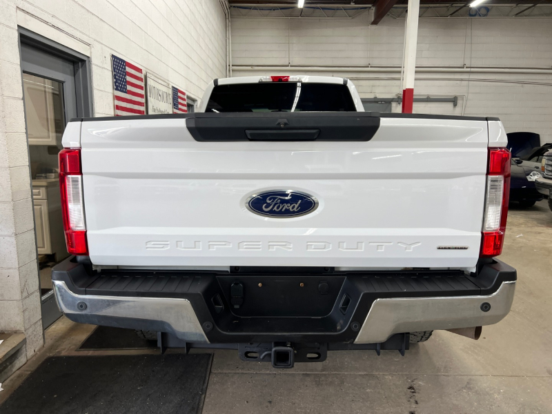 Ford Super Duty F-250 XLT 4WD 2017 price $29,950