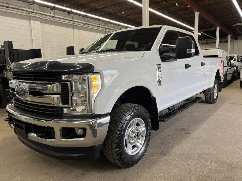 Ford Super Duty F-250 XLT 4WD 2017 price $29,950