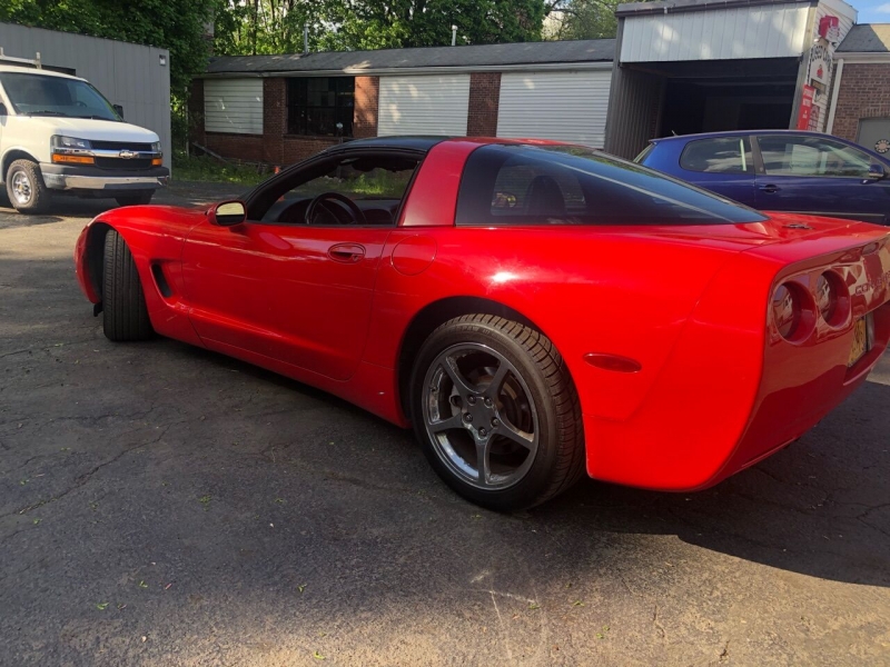 Chevrolet Corvette 1997 price $13,500