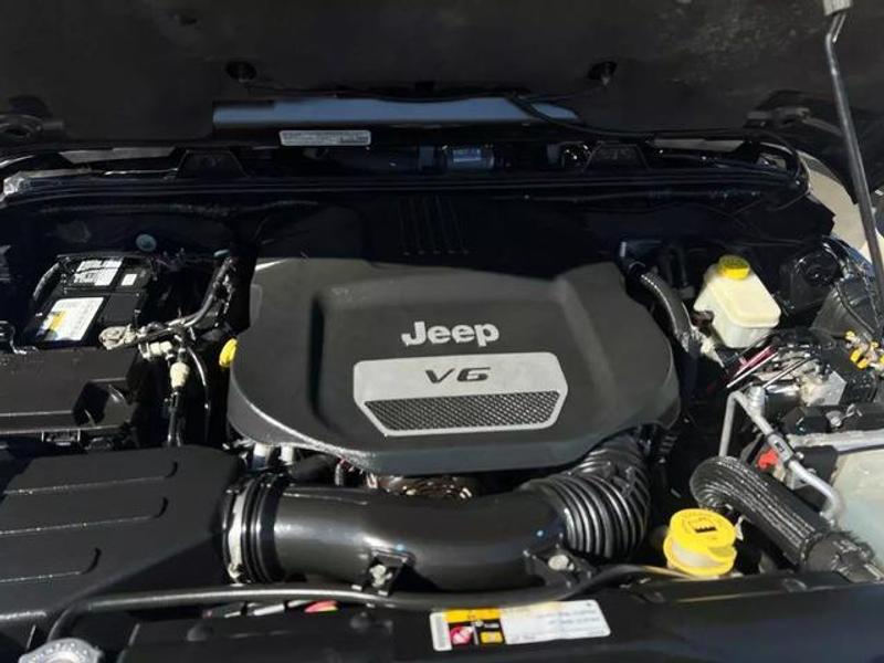 Jeep Wrangler 2014 price $25,885