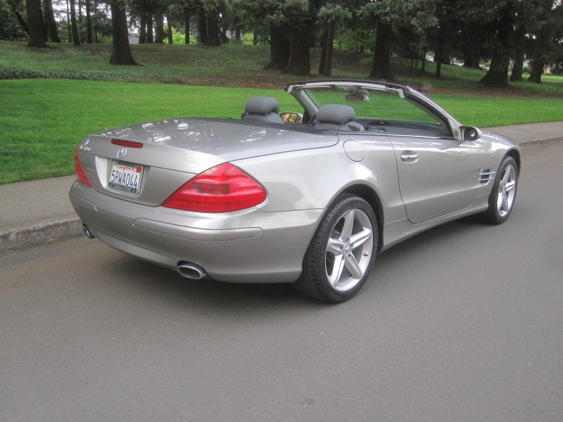 Mercedes-Benz SL-Class 2006 price $14,995