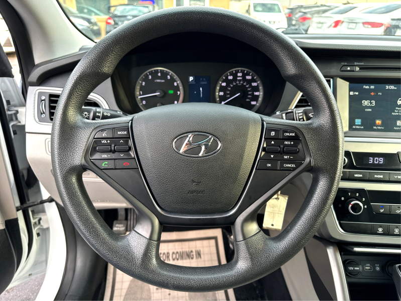 Hyundai Sonata 2016 price $9,490