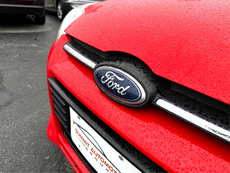 Ford Focus 2013 price $4,990
