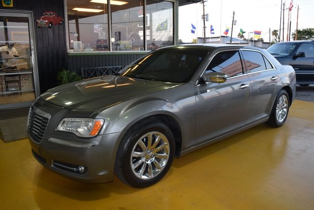 Chrysler 300 2012 price $13,998