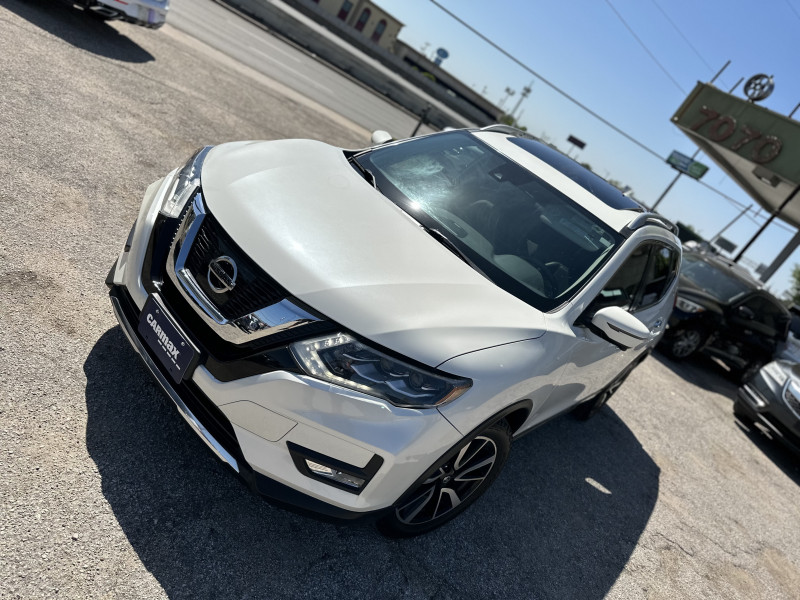 Nissan Rogue 2017 price $18,995