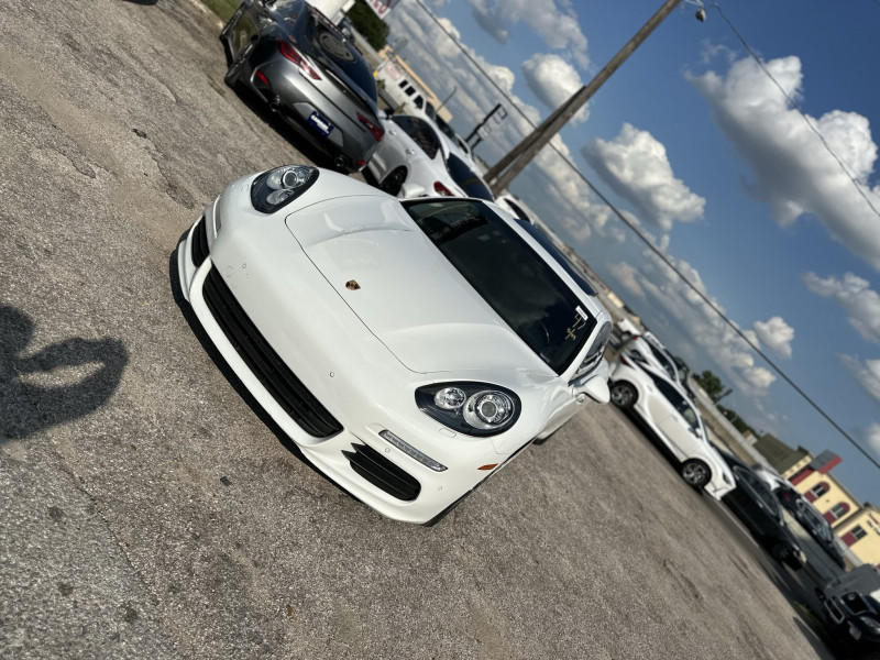 Porsche Panamera 2016 price $38,000
