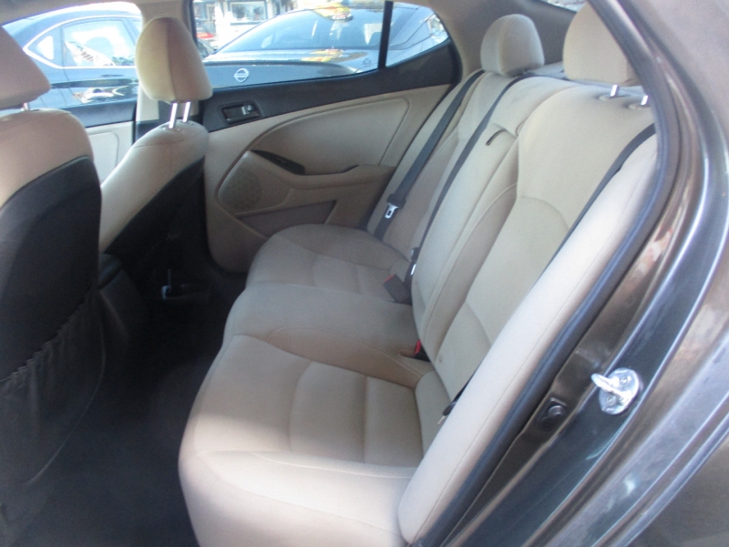 Kia Optima 2013 price $8,999