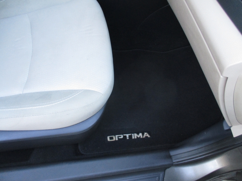 Kia Optima 2013 price $8,999