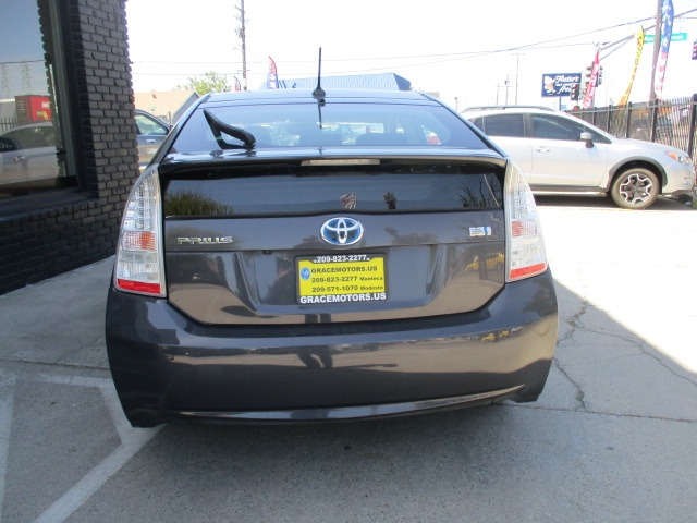 Toyota Prius 2011 price $13,888