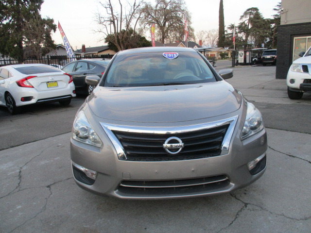 Nissan Altima 2015 price $10,499