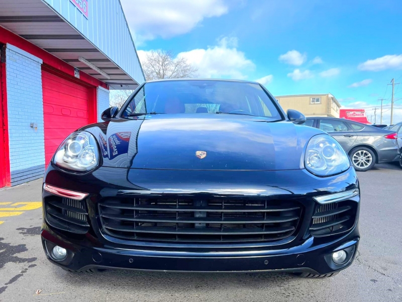 Porsche Cayenne 2018 price $46,900