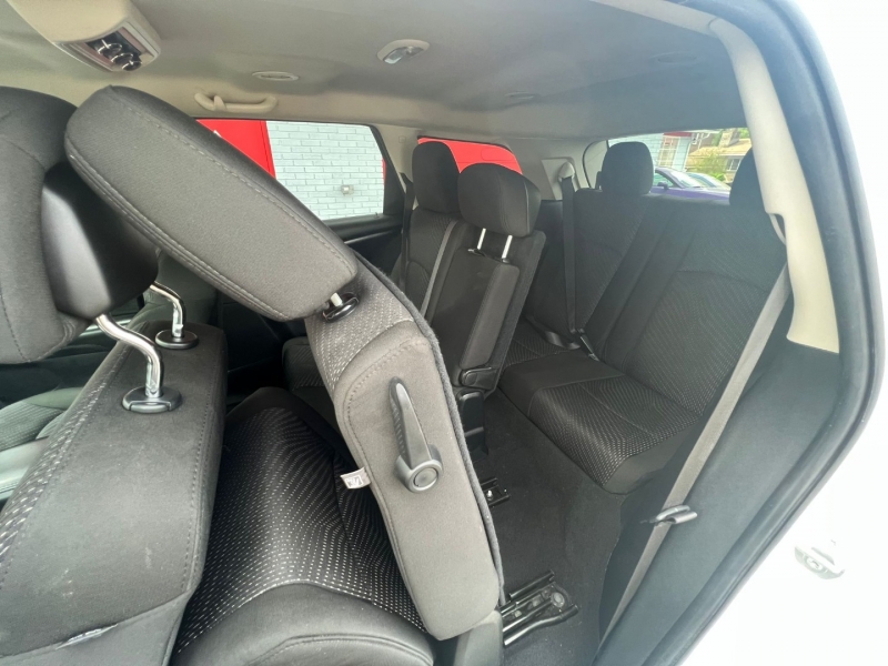 Dodge Journey 2019 price $15,900