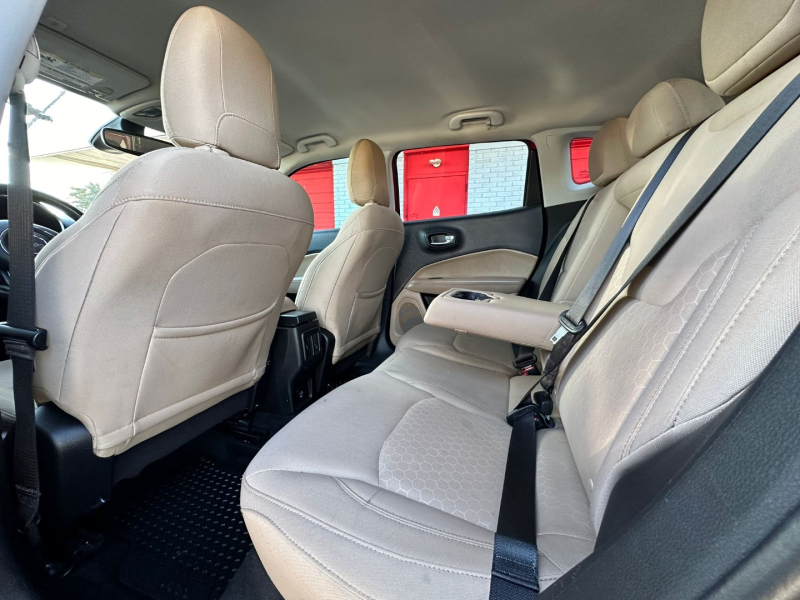 Jeep Compass 2018 price $16,900