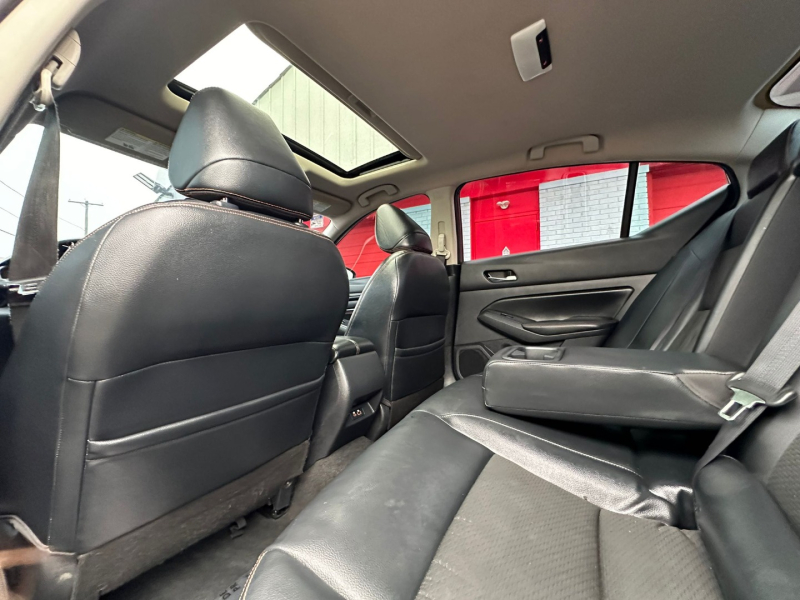 Nissan Altima 2019 price $18,900