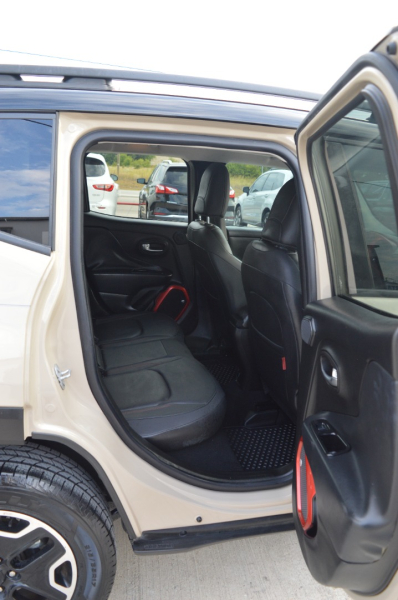 Jeep Renegade 2016 price $16,788