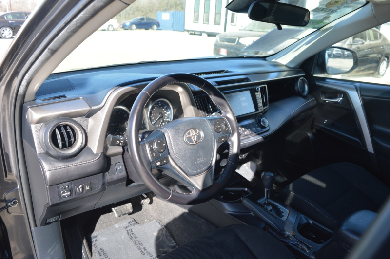Toyota RAV4 2016 price $17,950