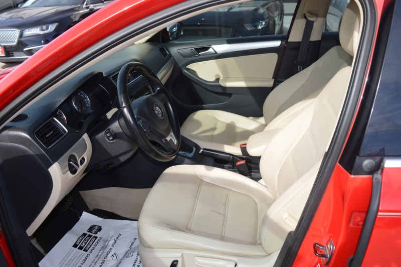 Volkswagen Jetta 2013 price $9,488