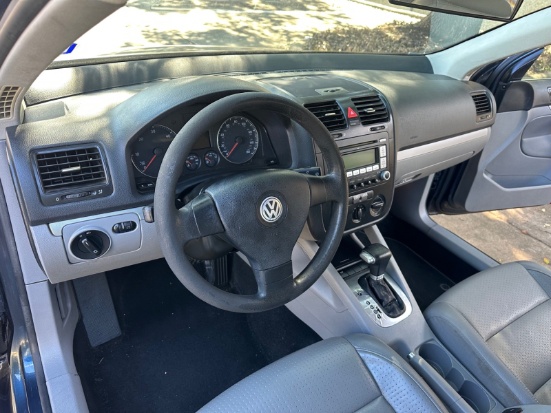 Volkswagen Jetta Sedan 2006 price $3,900