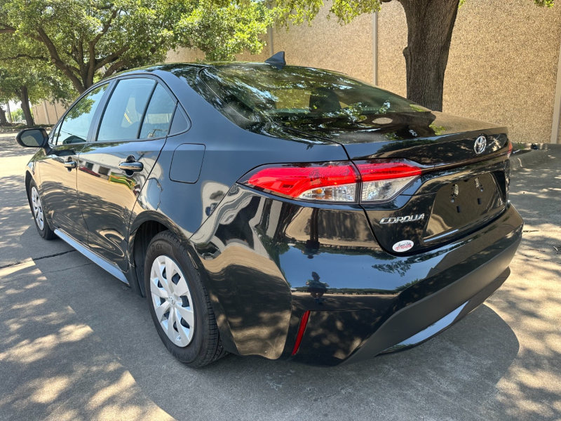 Toyota Corolla 2022 price $16,900