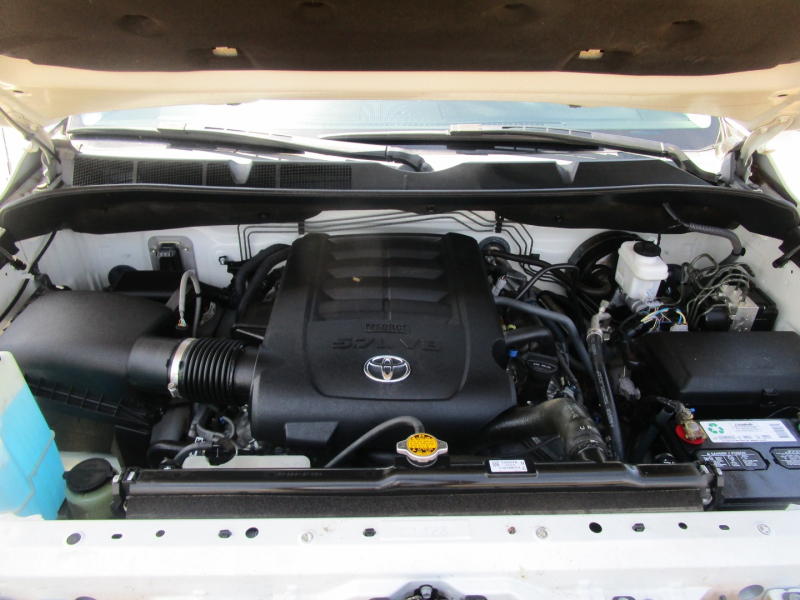 Toyota Tundra 2016 price $32,995
