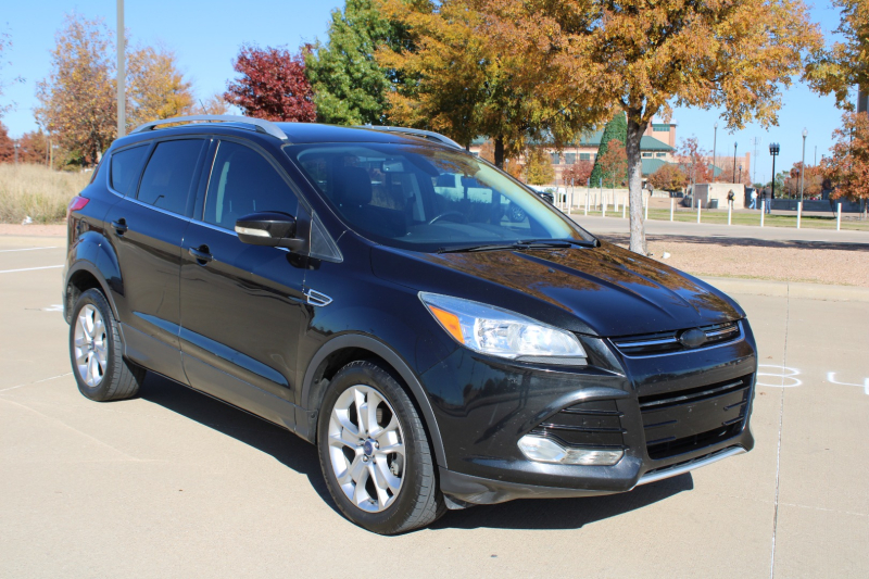 Ford Escape 2015 price $9,995