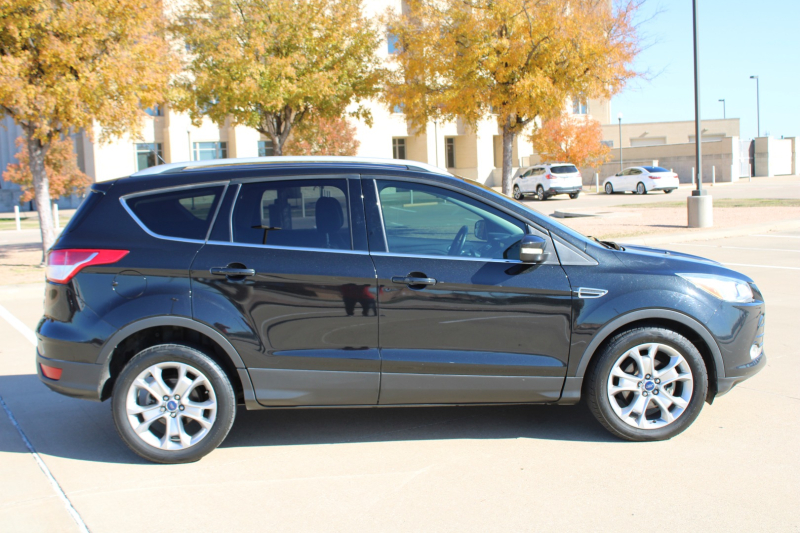 Ford Escape 2015 price $9,995