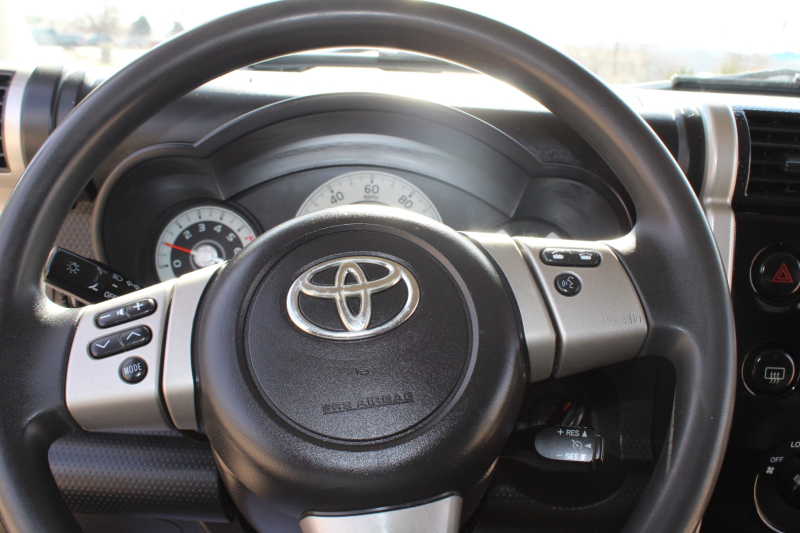 Toyota FJ Cruiser 2011 price $22,995